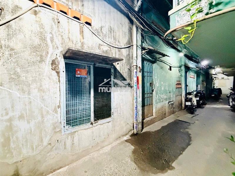 Khan hiếm p.25 bán đất tặng nhà c4 42m2 ngang 6m ngay đh ngoại thương