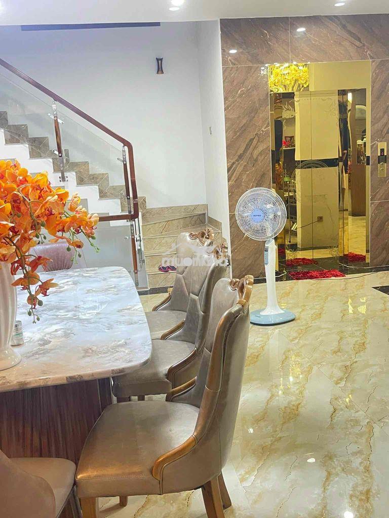 Bán biệt thự 2 mặt tiền đường 10m5, hướng đông nam mới đẹp - 4
