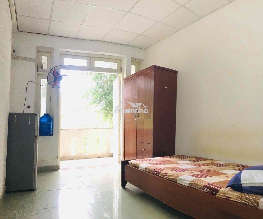 Cho thuê phòng ban công 3tr2 full nội thất q7 - 4