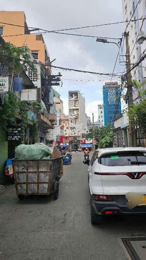 Chdv 70m2 - 6 tầng hoàn công - quận 3 - sát q10 - ngang 7m - 12.xx tỷ