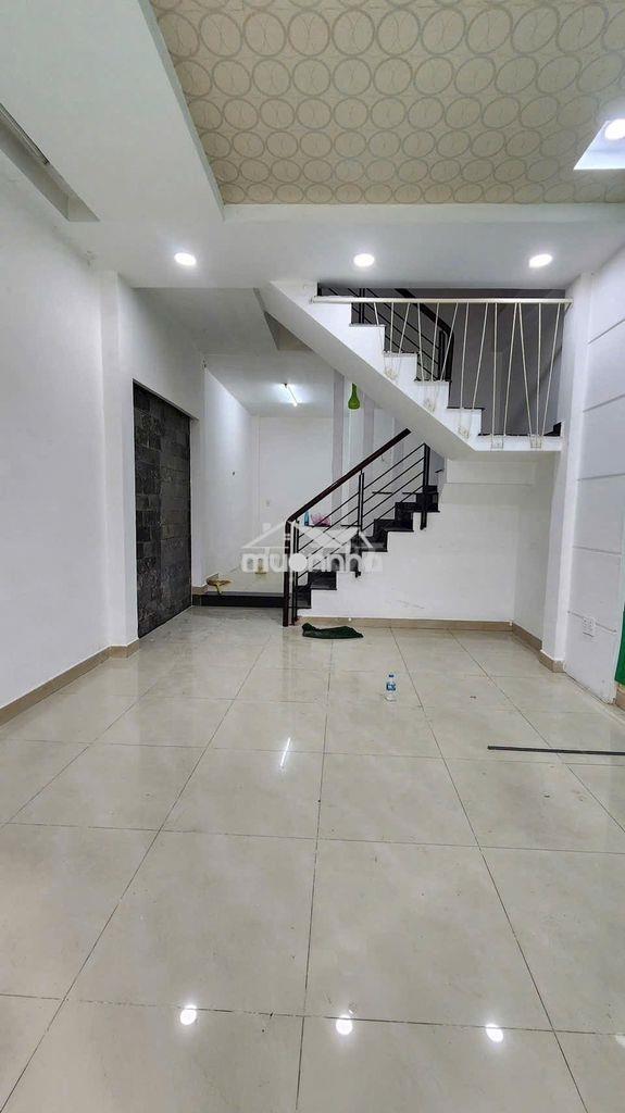 Cho thuê nhà hxh sư vạn hạnh, q10, 4pn, 3wc chỉ 28 triệu/tháng