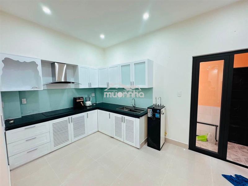 Nhà 2 tầng 2pn 3wc ngay biển mỹ khê