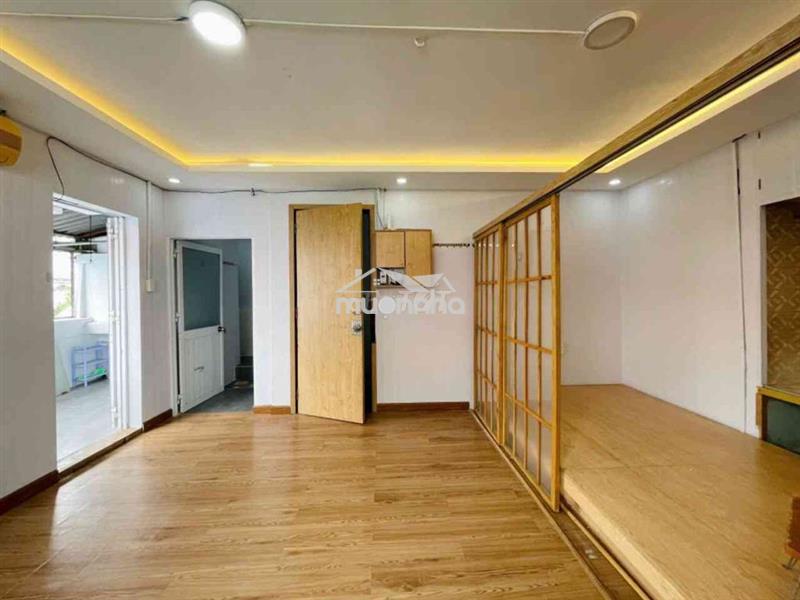 Căn hộ sổ hồng riêng - giá 1.9 tỷ-ban công thoáng lê văn sỹ 