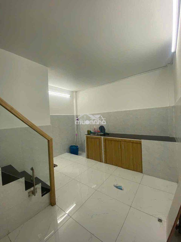 Cho thuê nhà hẻm 6m lê trọng tấn - dt 4x14m 1 trệt 1 lửng 2pn - 4