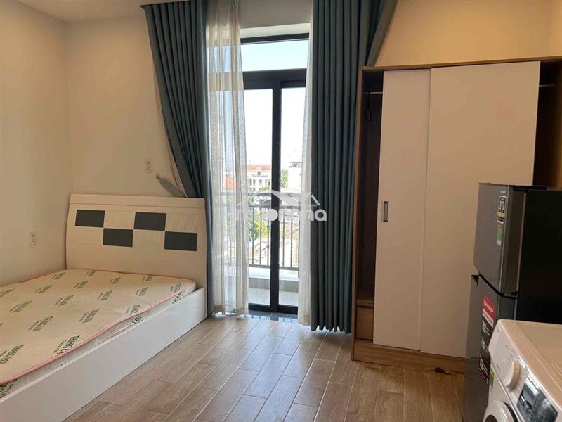 Studio bancon sát tdtu 5p