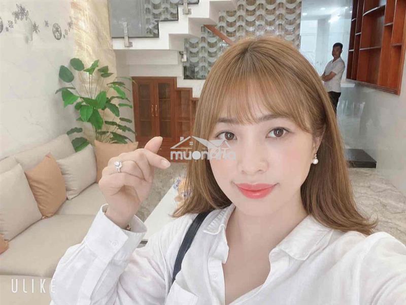 Bán nhà hxh thông ngay eon tân phú 3 tầng 4.2x10 4pn chỉ 5 ty7
