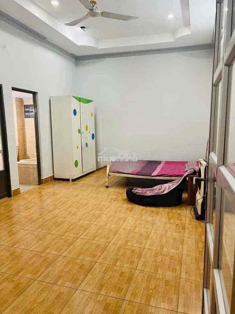 Cho thuê nhà hẻm 3mét lê văn lương sát lote - trệt lầu giá 12tr còn tl - 4