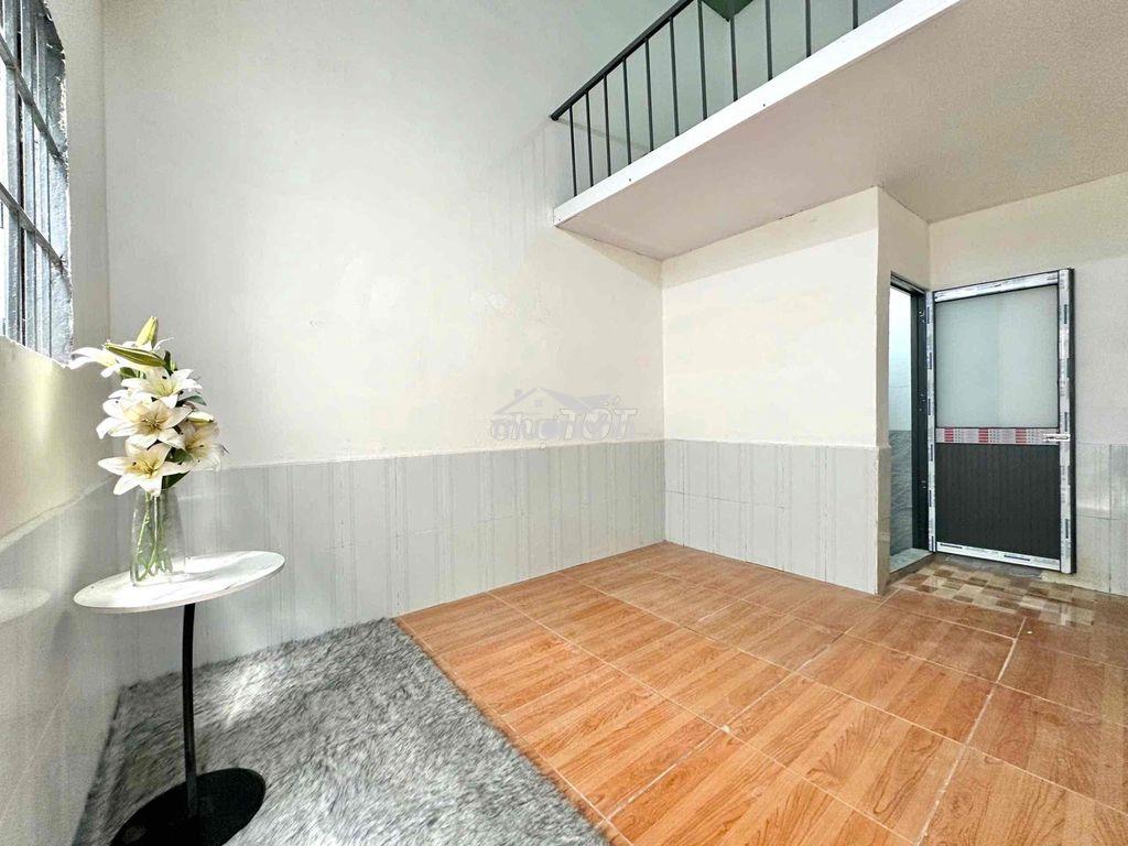 Cho thuê phòng trọ gác lửng cửa sổ thoáng mát giá chỉ 2,4tr/th - 4