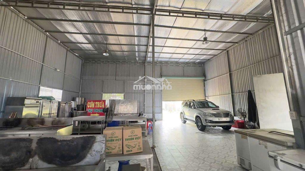 Xưởng dĩ an 400m² xưởng 200m/13tr sẵn 3fa đường lớn xe tải xe cont - 2