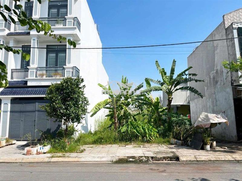 Kẹt tiền xoay vốn bán miếng đất mt shr gần vòng xoay an lạc