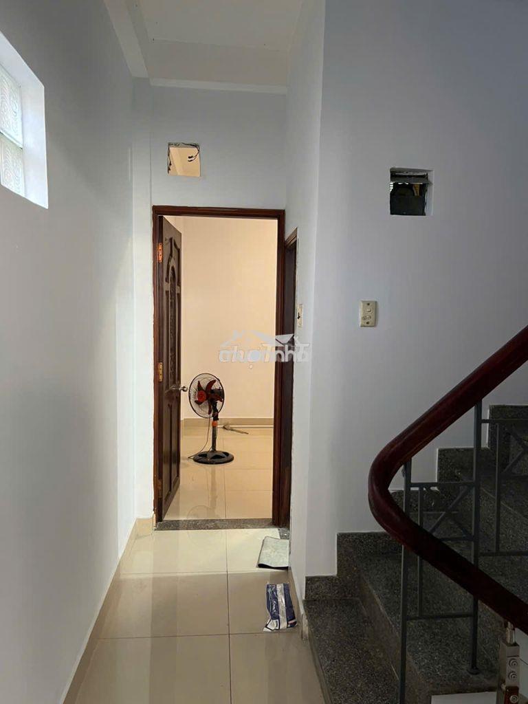 ⭐ Cho thuê nhà 4 tầng hxh 6m tại hoàng hoa thám, 4pn, chỉ 20 triệu/th - 4