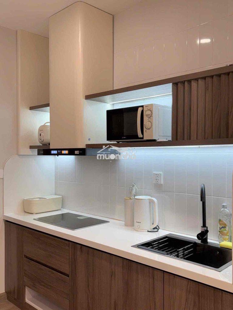 Cho thuê căn hộ dịch vụ ngay lê văn sỹ q3 - 4