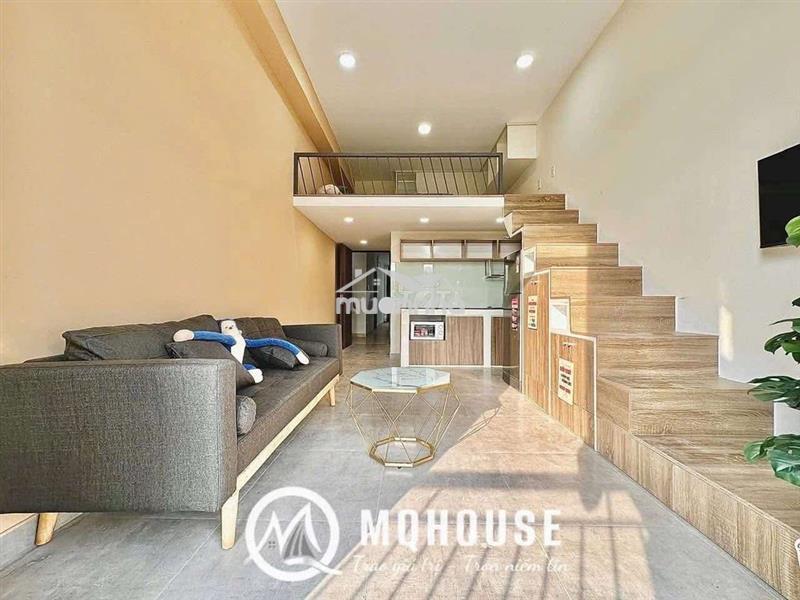 Căn hộ duplex ban công rộng 40m2, gác cao 2m ngay nhà ga t3