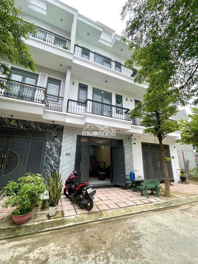 Nhà 1 trệt 2 lầu an phú đầy đủ nội thất,đường 7m đậu ô tô ok