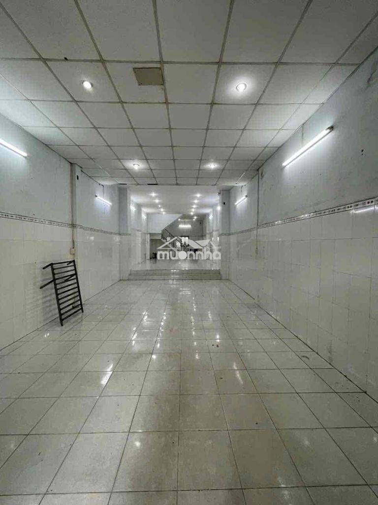 Nhà hẻm xe tải thông huỳnh văn nghệ trống suốt (5x20m)