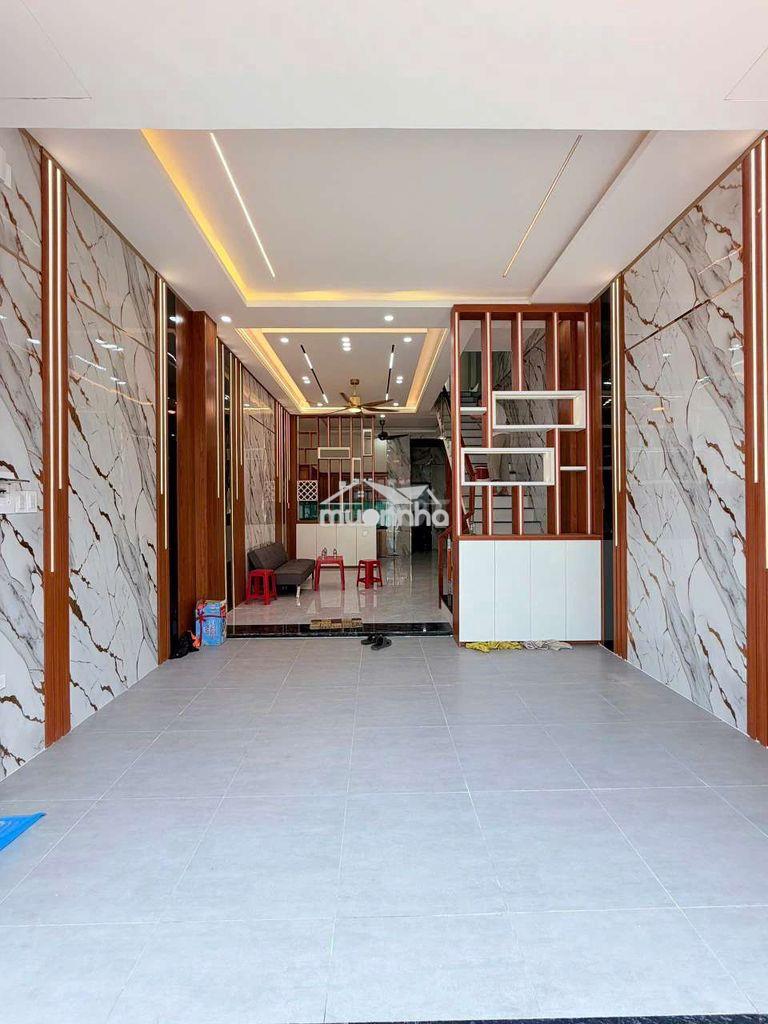 Nhà mới xây gần chợ, tin còn đăng thì nhà còn - 2