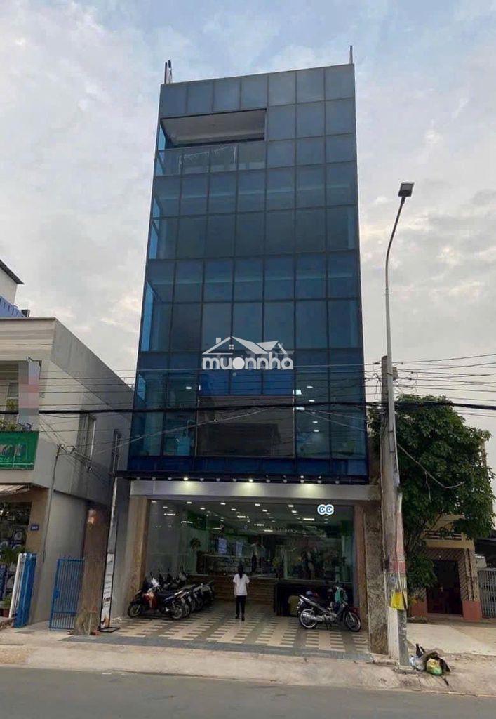 Bán toà nhà mặt tiền cách mạng tháng 8