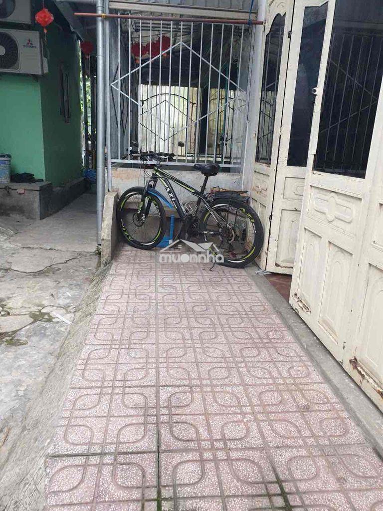 1,8 tỷ sổ riêng 40m2 phía sau go dĩ an, cho thuê 5tr/ tháng - 2
