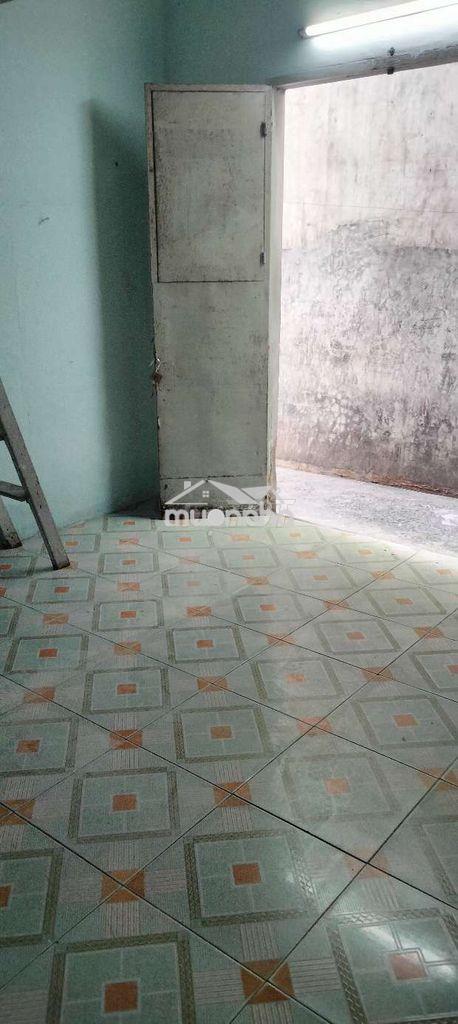 Cho thuê phòng trọ có gác, toilet riêng 