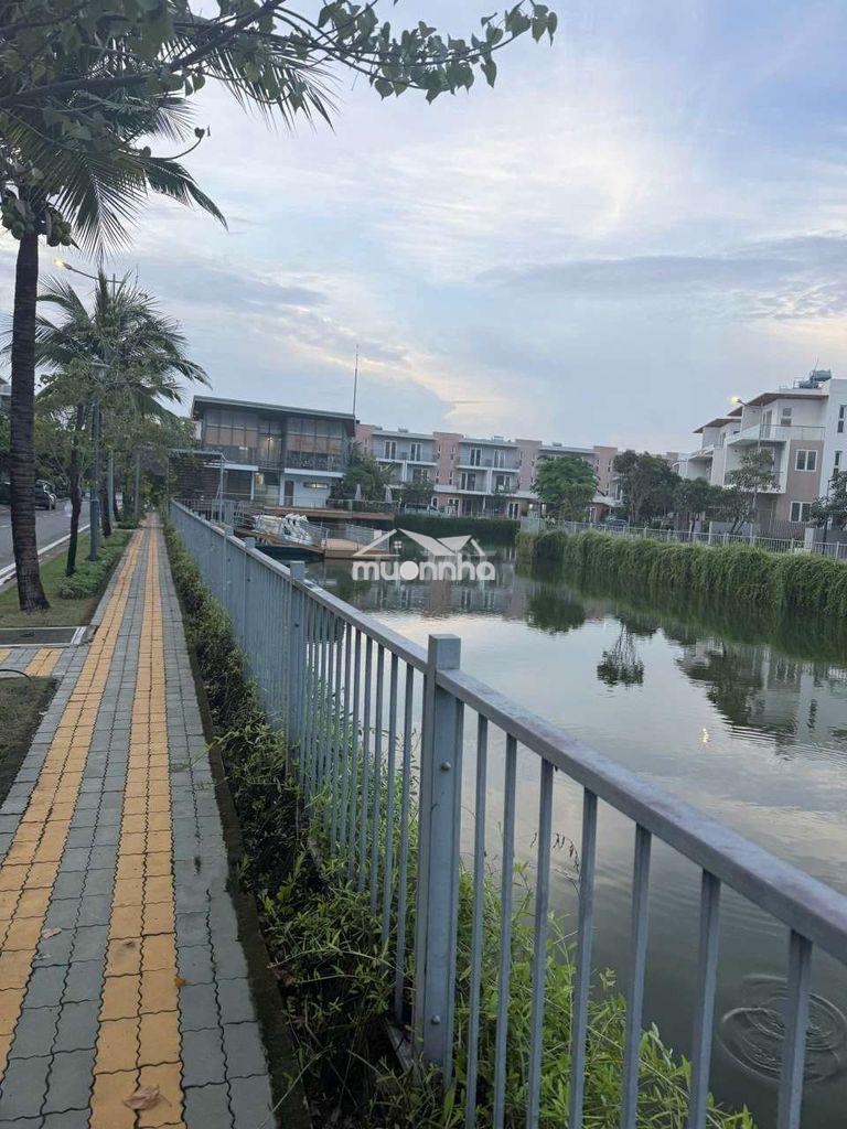 Cho thuê nhà 3 tầng, khu compound, free các tiện ích - 3