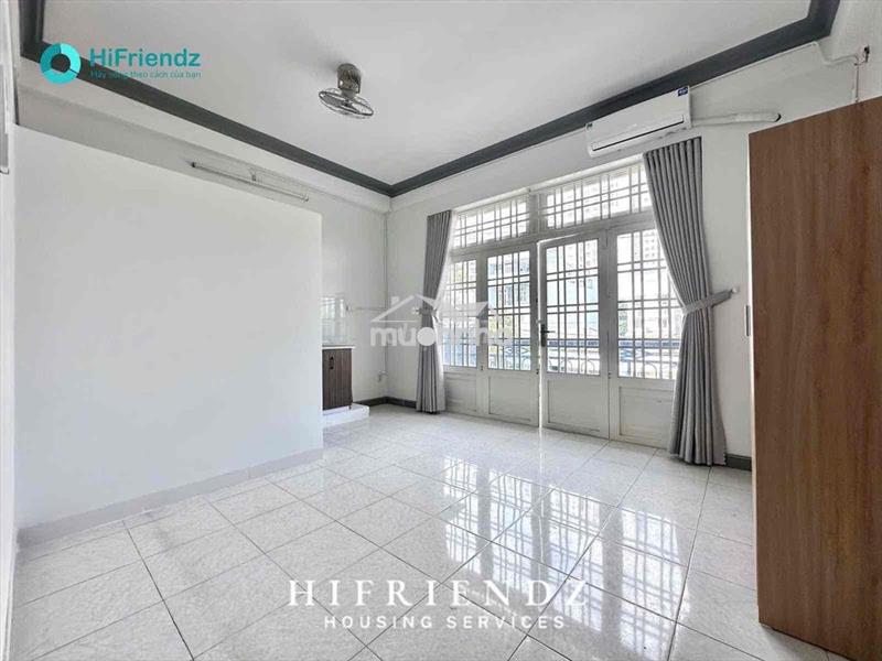 Khai trương phòng ban công và cửa sổ , phạm thế hiển f7 q8 gần ueh
