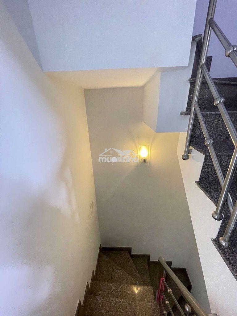 Bán nhà 4 tầng ở p11 - 42m² - 4pn - nhỉnh 5 tỷ - 3