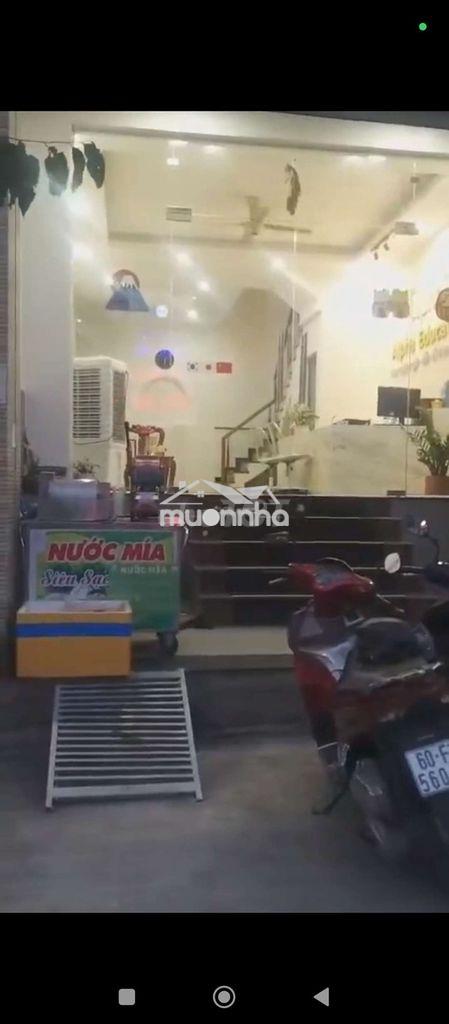Cần bán nhà mặt phố