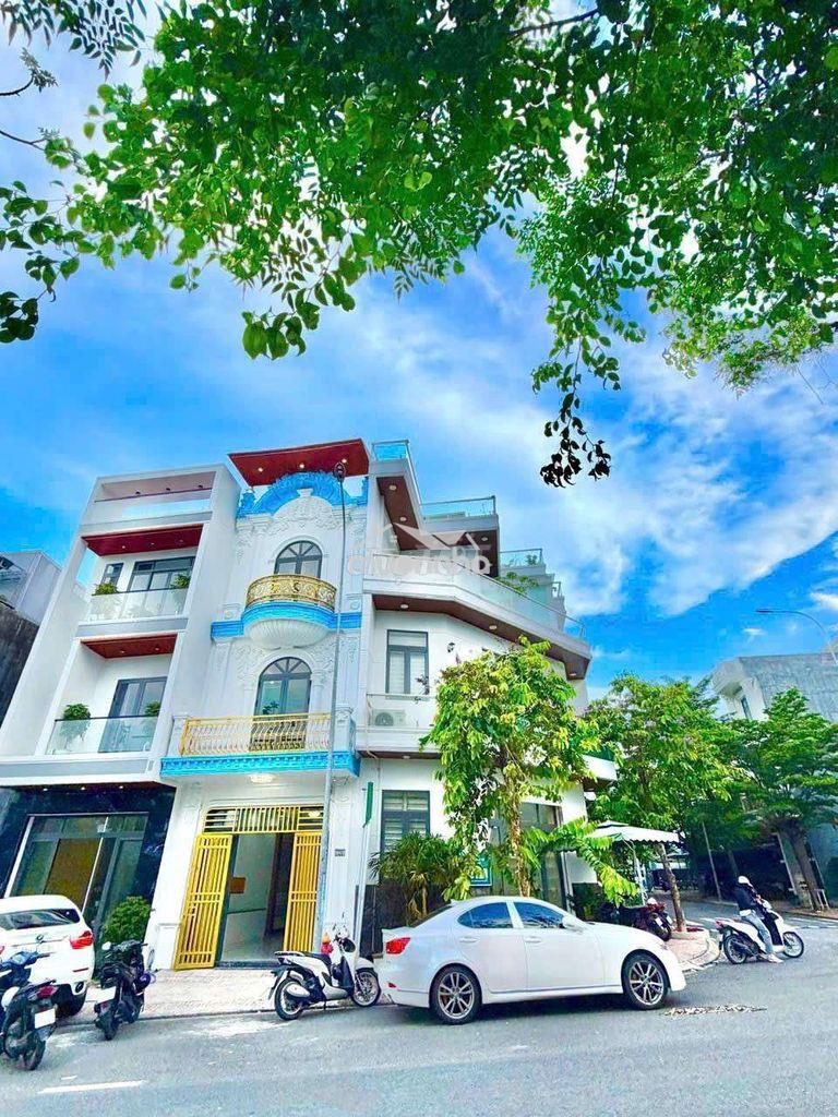 Nhà 1 trệt 2 lầu bình chuẩn có nội thất gần miếu ông cù