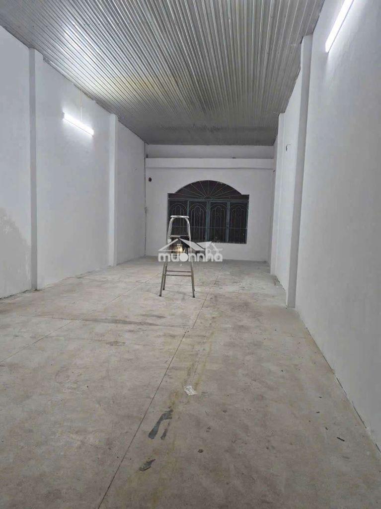 Nhà thích hơp ở gia đình ,bán ol ,làm nghề , làm kho - 3