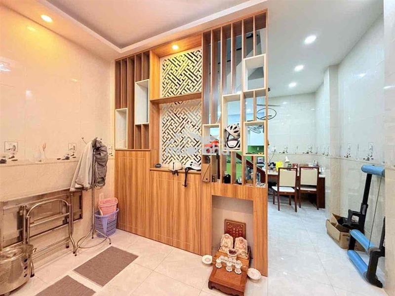 Cho thuê nhà lê văn sỹ 4x9 nhà mới 1 trệt 2 lầu sân thượng 4pn 2wc