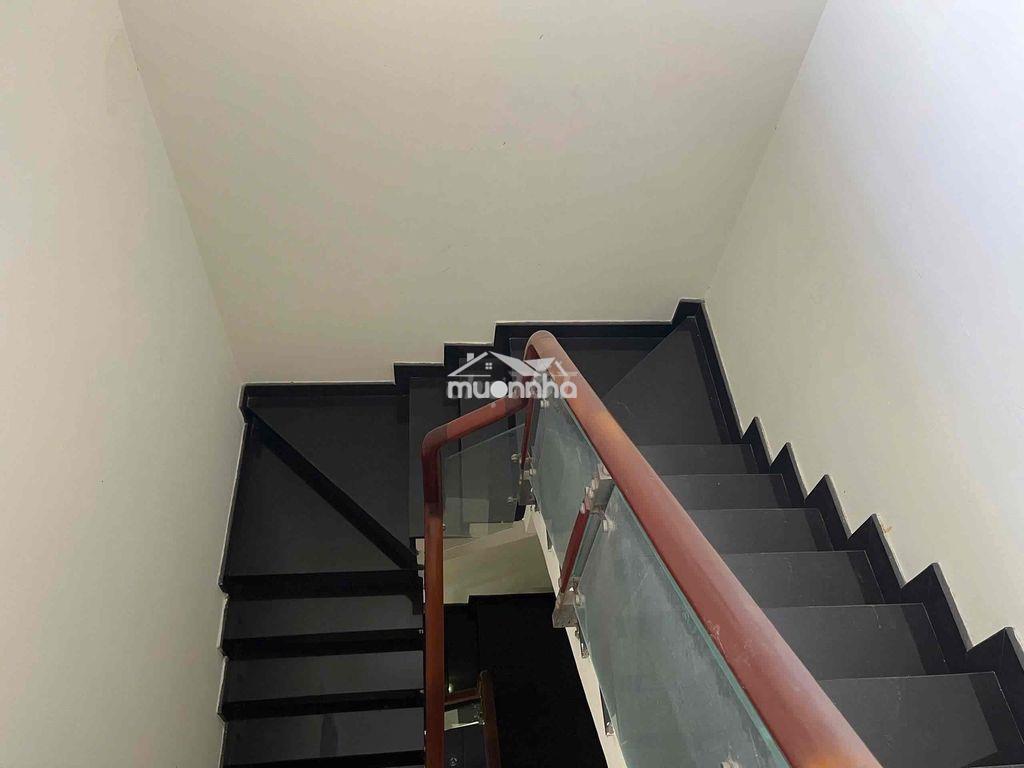 Nhà ngay chợ minh phát 5pn hẻm 8m xe hơi tránh nhau - 4