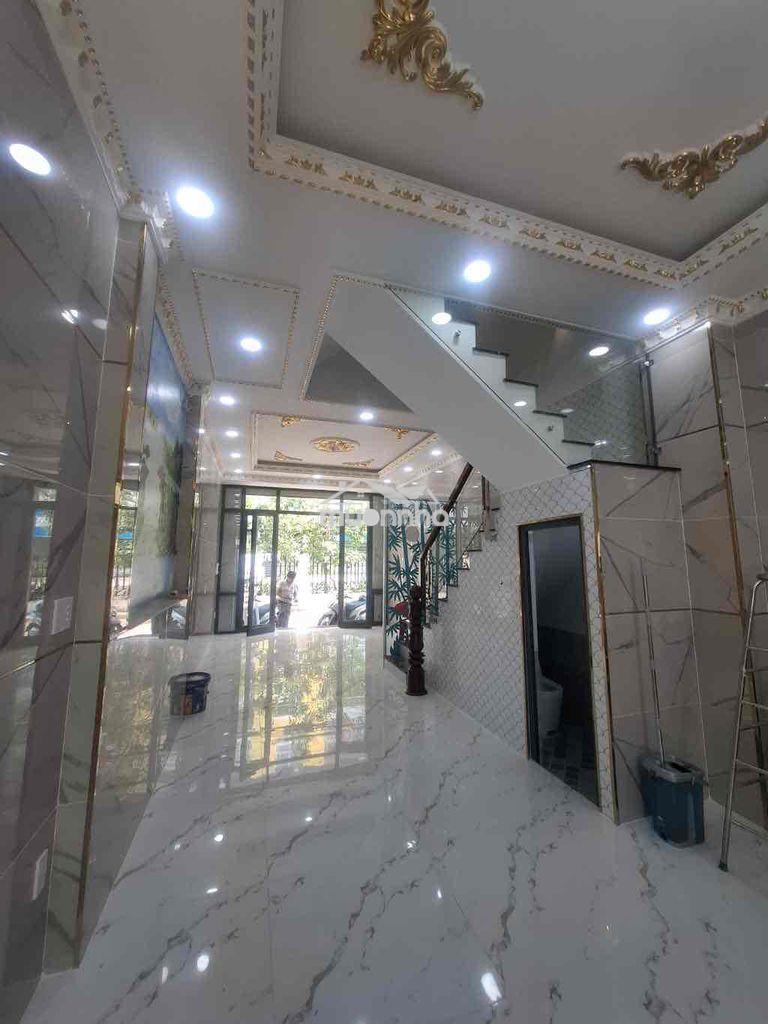 Ngay kề bênh đầm sen nhà mới hẻm xe hơi giá chỉ hơn 6 đồng tặng nội th - 2