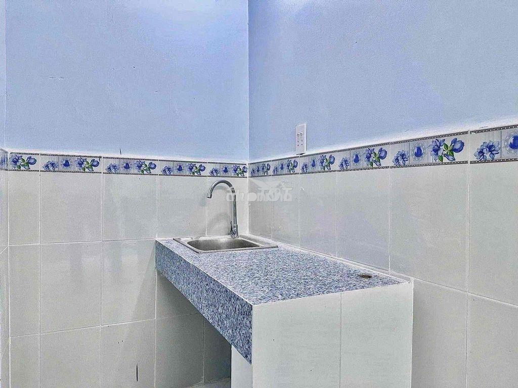 Phòng trọ giá rẻ có máy lạnh - cho để xe điện - 2