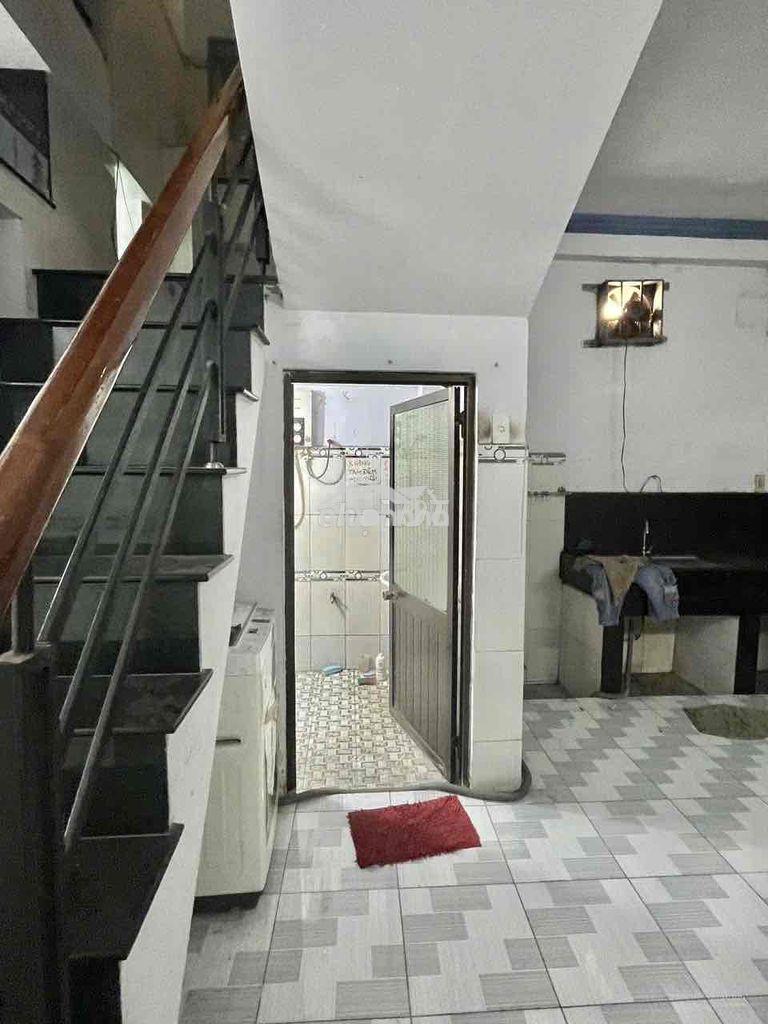Cho thuê nhà mặt tiền hẻm huỳnh tấn phát (4x15m) 2pn - 2wc - 4