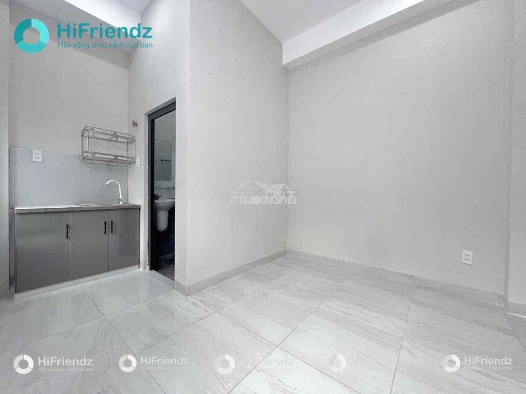 Cho thuê căn hộ giá rẻ ban công cửa sổ trời gần vạn phúc city - 4