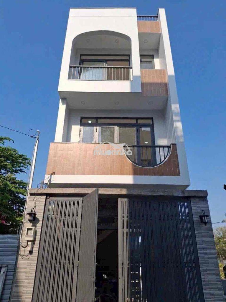Bán nhà 4 tầng - đường trường lưu - 5.7 tỷ