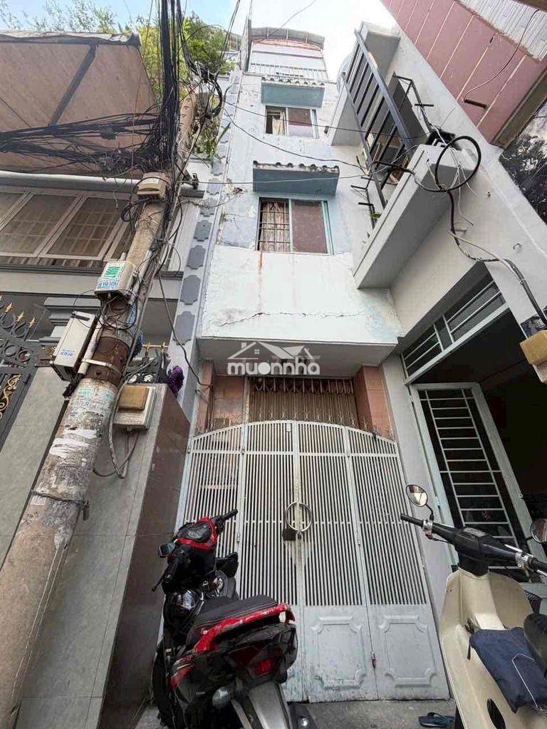 Hẻm xe hơi , nhà 4 tầng , giá 2 tỷ nhĩnh , khó có căn thứ 2