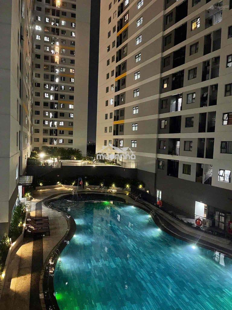 1 căn *** studio tầng thấp view hồ bơi 1ty050 bao hết
