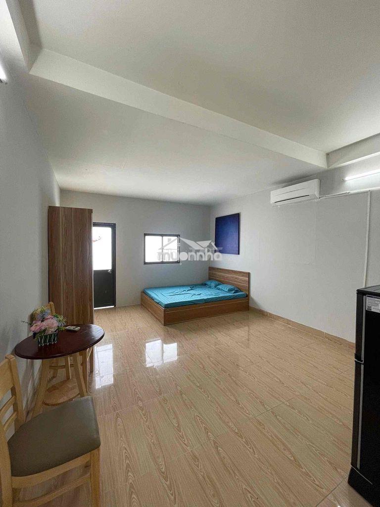 Khai trương căn hộ ban công và cửa sổ sánh ngay đường số 42 f10 q6