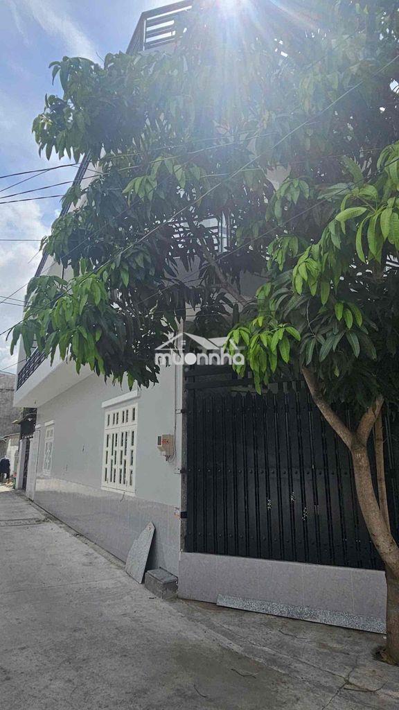 Nhà 90m góc 2 ban công 1 lầu mái đúc hẻm xe hơi vị trí tốt. - 3