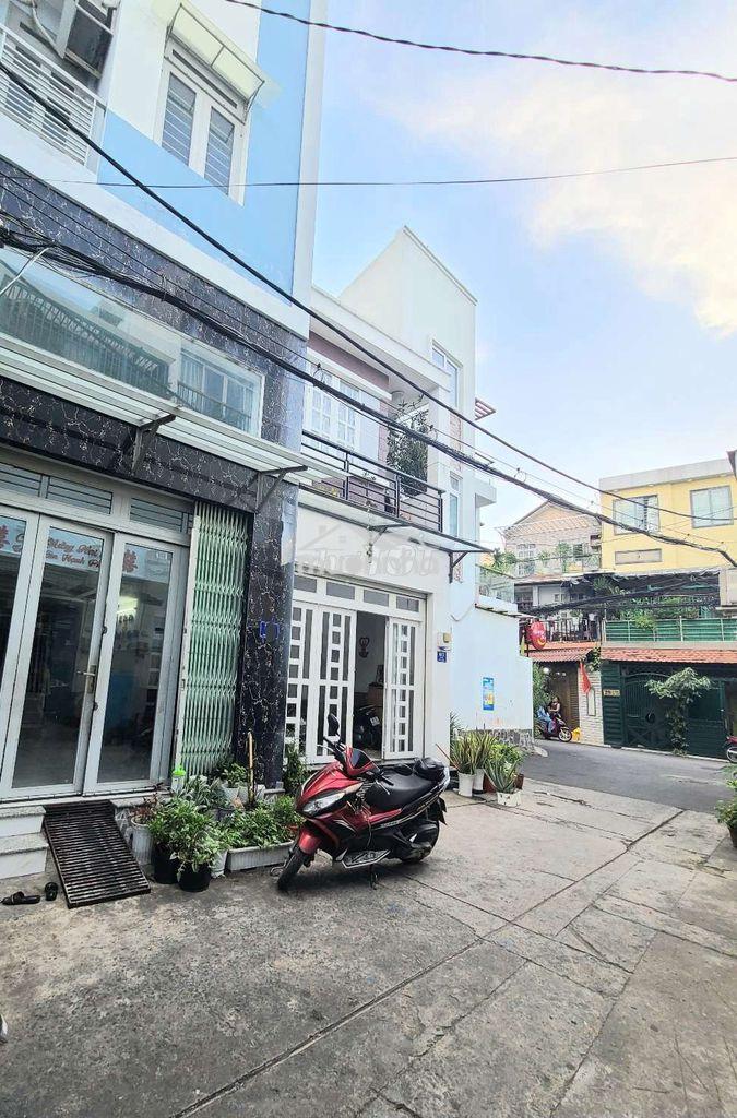 Bán nhà đẹp đường lý tuệ, tân phú, dt 4,2 x 13m, 2tầng, 3pn, 2wc.