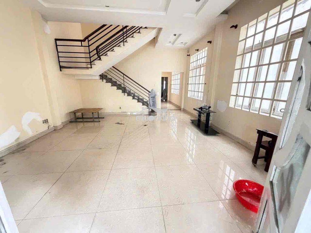 Cho thuê nhà sân vườn rộng 1 trệt 1 lầu 3 pn ngay dh ngân hàng - 3