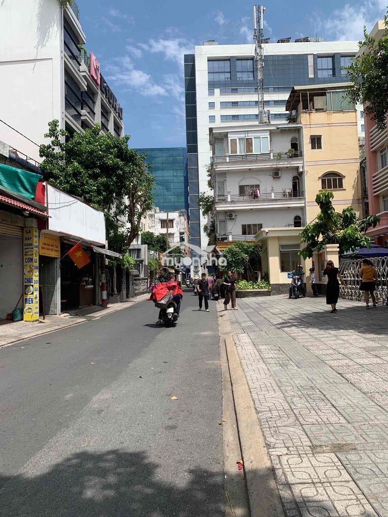Nhà thật giá thật đường ấp bắc khu etown tân bình