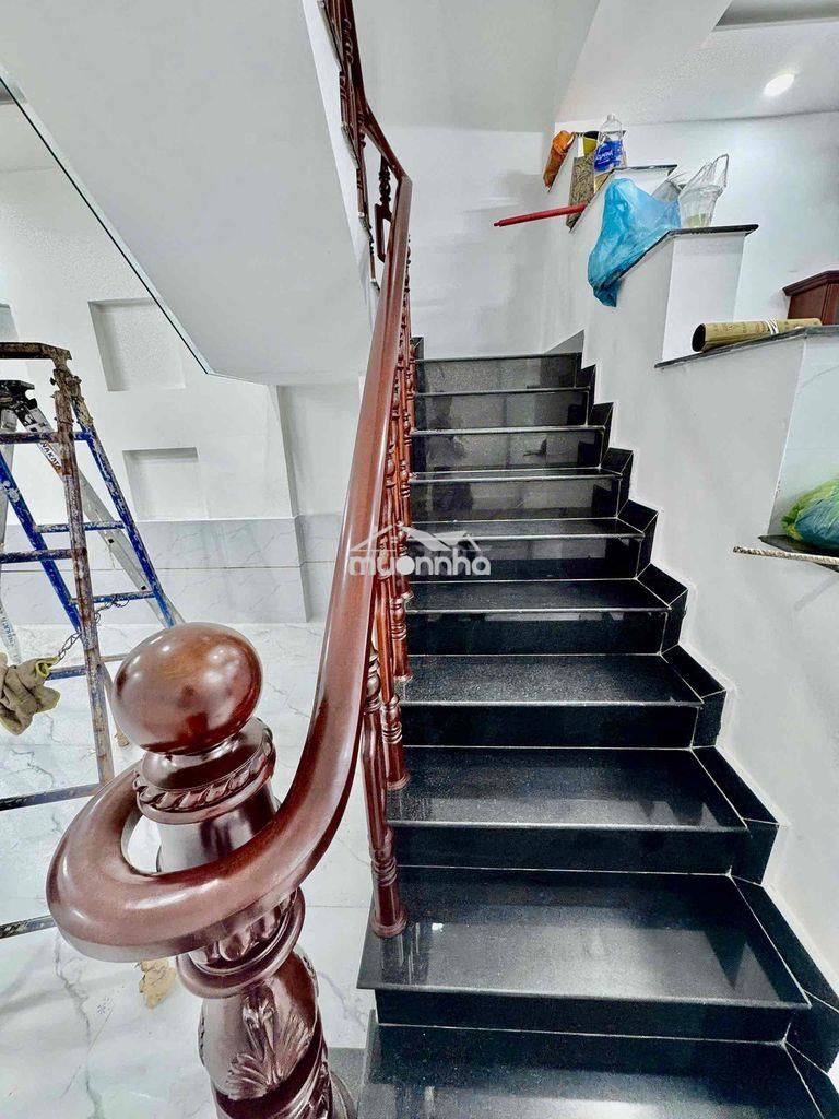 Nhà đẹp hẻm xe hơi quay đầu ( 4,5m x 14m ) - 4