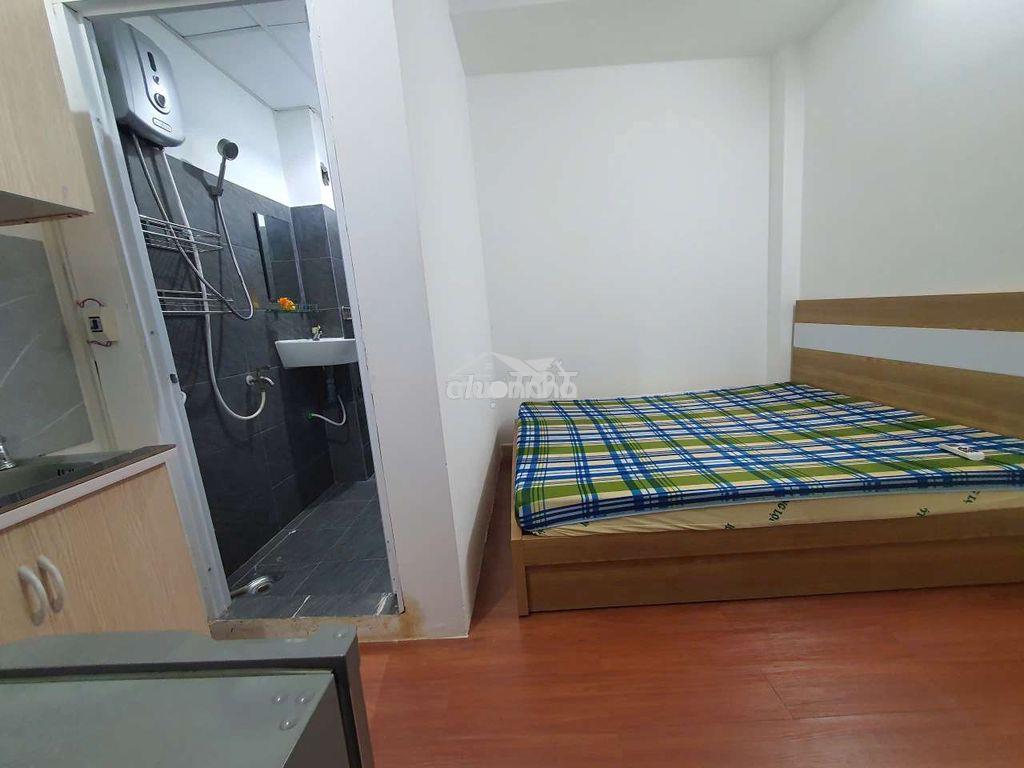Chdv full nt giá rẻ ở trung tâm quận 3 - 4
