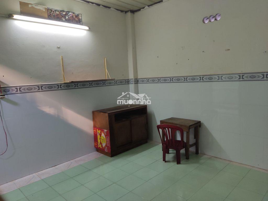Hoàng hoa thám-cộng hoà: còn 1 phòng lầu 2 ko gác.wc riêng. giờ tự do! - 2