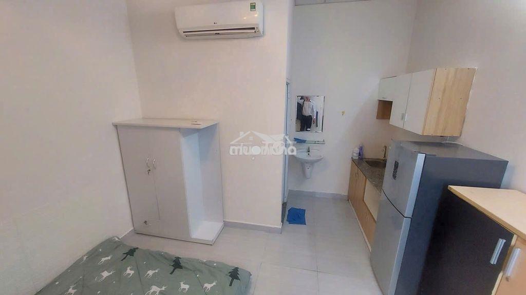 Phòng full nội thất cmt8 q3 giá 4tr3 - 4