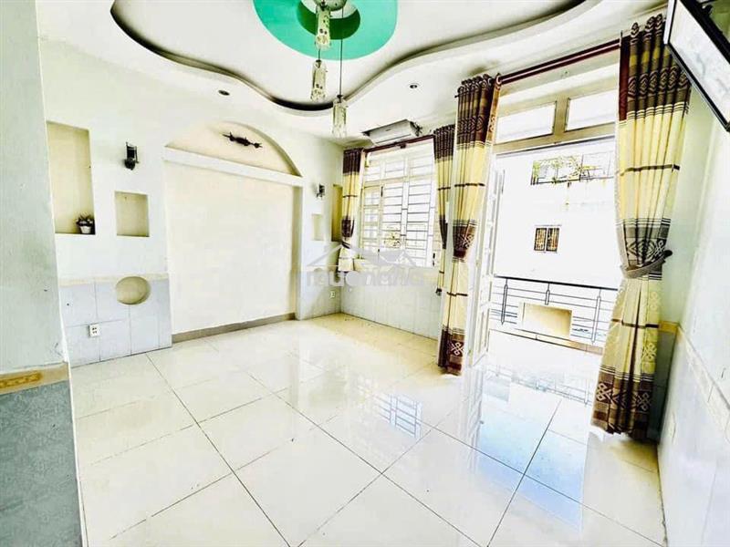 Cho thuê phòng ban công gần cầu tham lương chợ lạc quang
