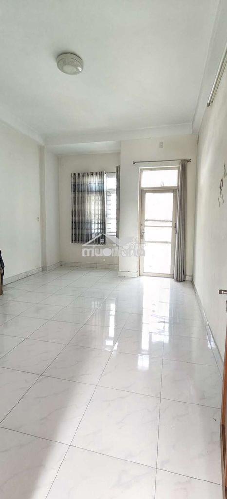 Nhà 3 tầng . đất 72m2 . sát mặt tiền phường an phú đông.. chỉ 4,25 tỷ - 4