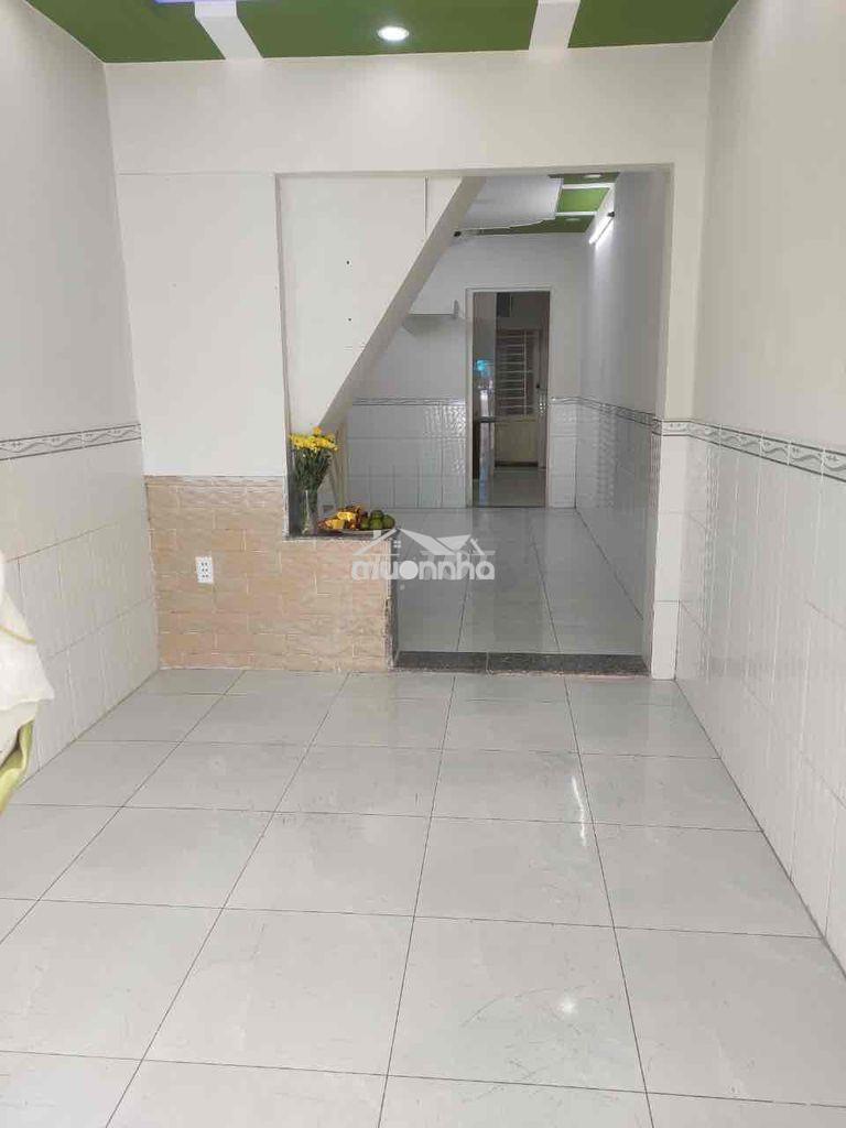 Bán nhà cmt8 sau lưng hồ bơi cộng hòa - 4